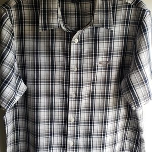 Men's Oakley Short Sleeve Shirt Size Large, Gray And White Plaid.